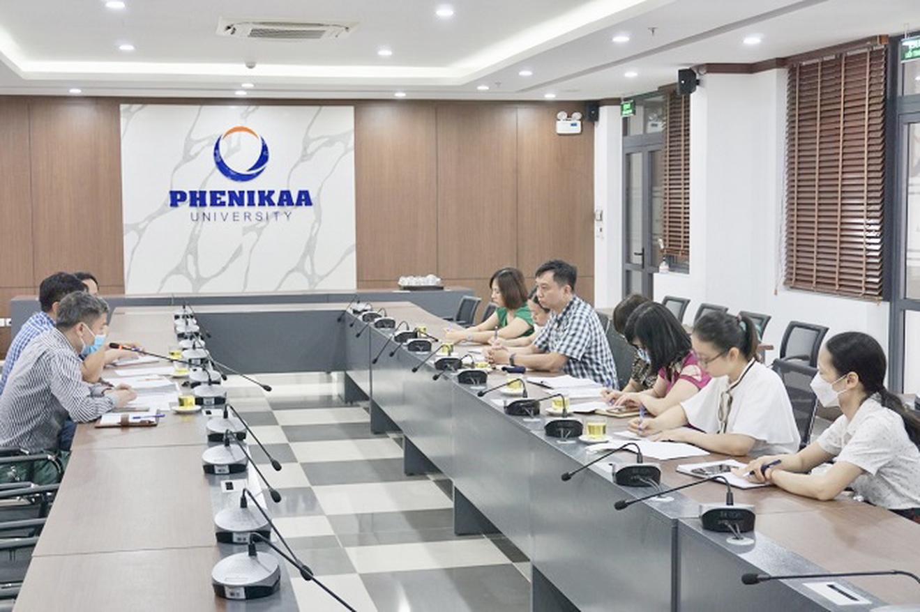 Kiểm tra, giám sát công tác vệ sinh y tế học đường tại trường Đại học 