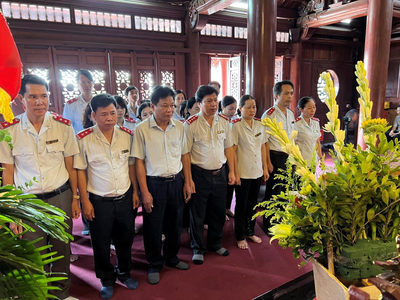Thanh tra tỉnh Thái Bình tổ chức các hoạt động kỷ niệm ngày thương binh, liệt sĩ 
