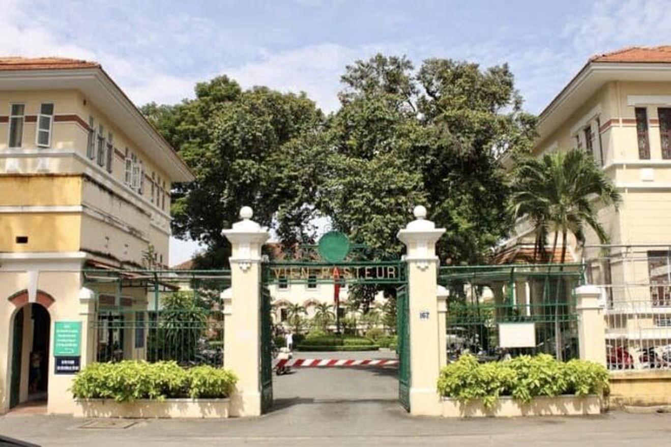 Giám sát, báo cáo kịp thời việc sử dụng vắc xin COVID-19 tại Viện Pasteur TP Hồ Chí Minh