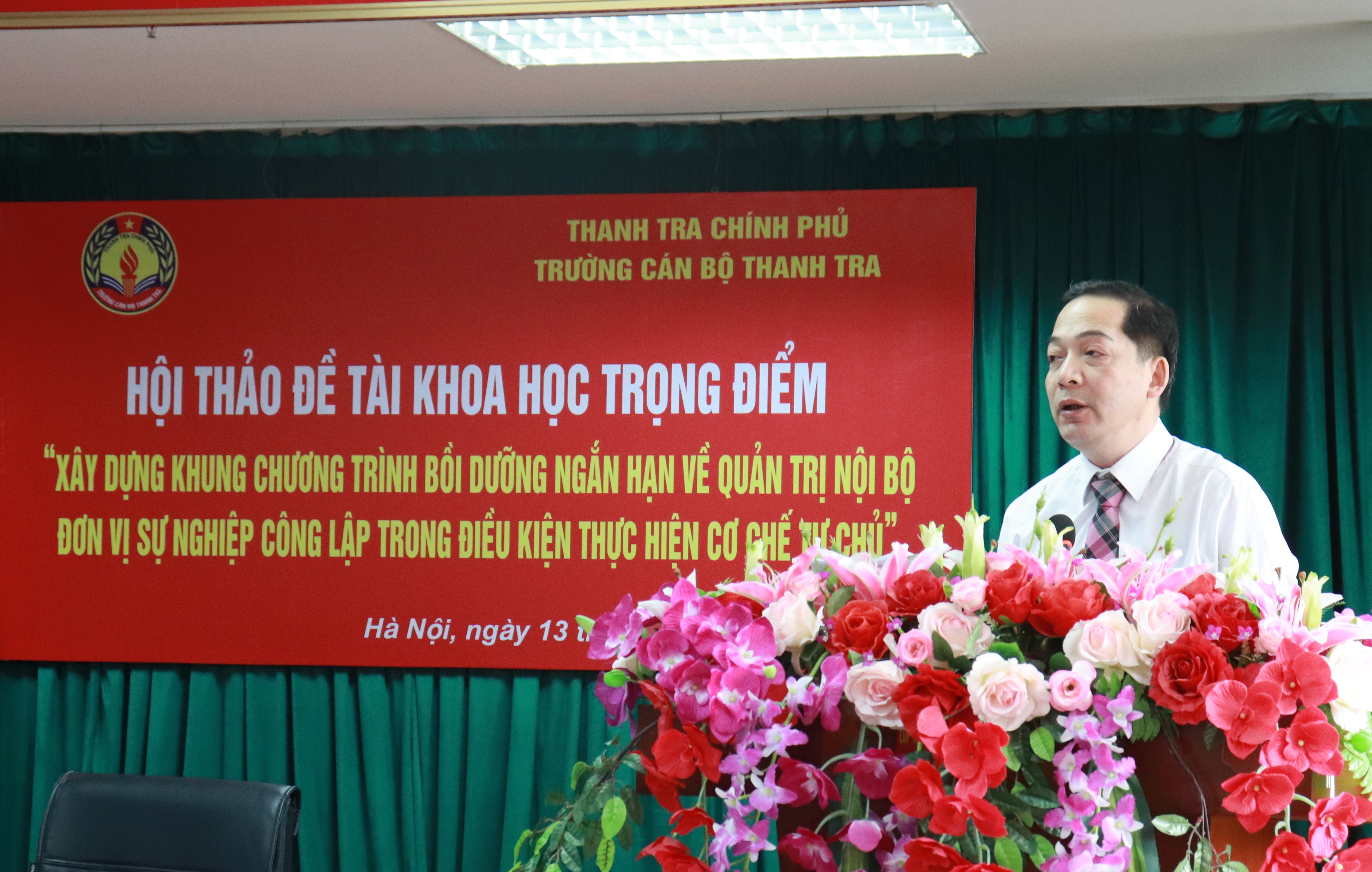 TS. Nguyễn Huy Hoàng, GVCC - Phó Hiệu trưởng Trường Cán bộ Thanh tra phát biểu tại Hội thảo