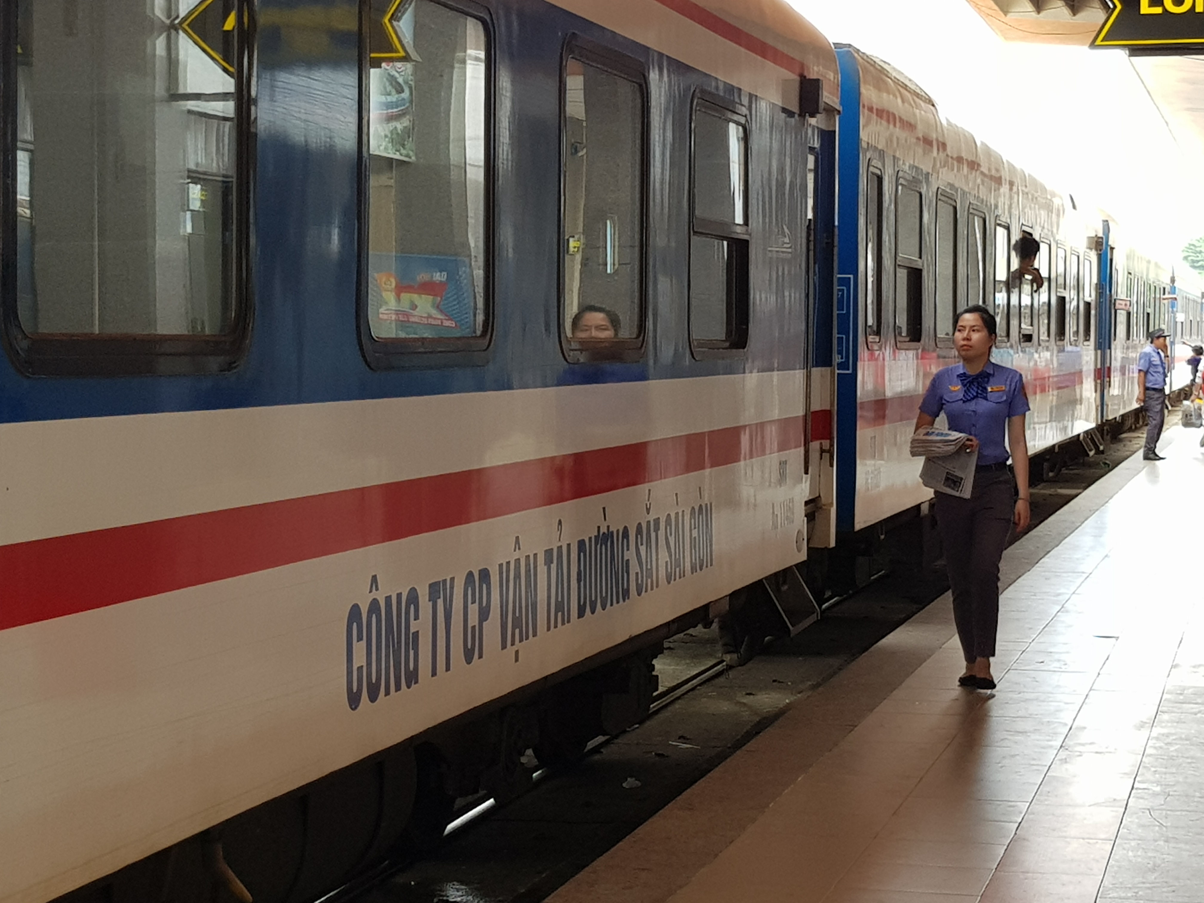 Vận tải đường sắt có vai trò rất quan trọng trong phát triển hành lang kinh tế Bắc - Nam. Ảnh: T.A