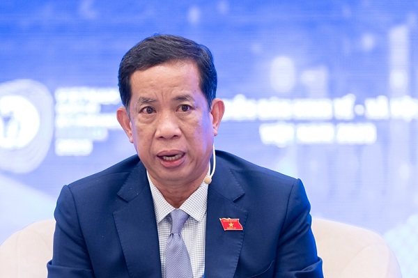 Ông Đặng Thuần Phong, Phó Chủ nhiệm Ủy ban Xã hội của Quốc hội phát biểu tại Diễn đàn