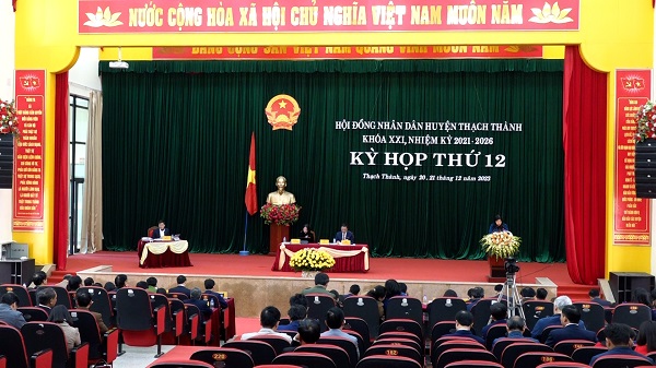 Toàn cảnh Kỳ họp thứ 12 của HĐND huyện Thạch Thành khóa XXI, nhiệm kỳ 2021-2026. (Ảnh: thachthanh.thanhhoa.gov.vn)