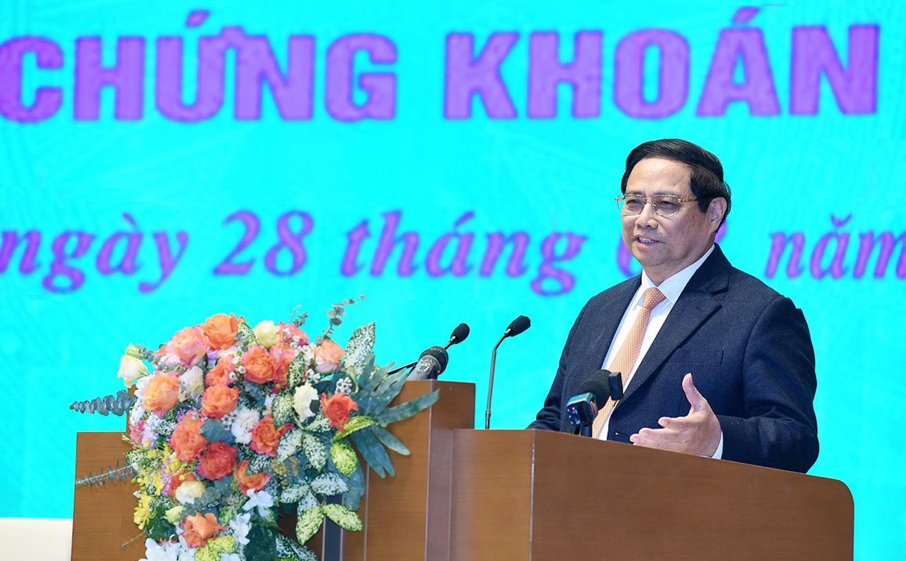 Giám sát, thanh tra giúp thị trường chứng khoán nâng cao minh bạch, công bằng