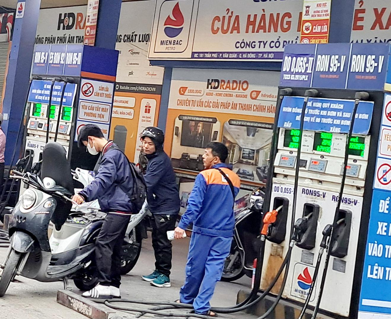 Tăng cường thanh tra, xử lý vi phạm hóa đơn điện tử xăng dầu