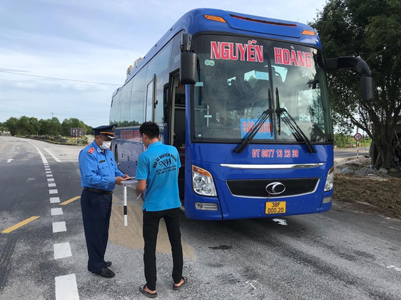 Hà Tĩnh xử lý nghiêm các trường hợp vi phạm trong vận tải hành khách