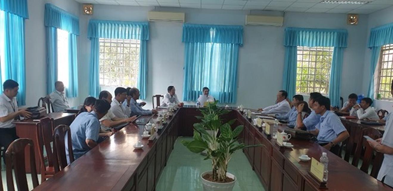 Chủ tịch UBND tỉnh Hậu Giang đối thoại với công dân
