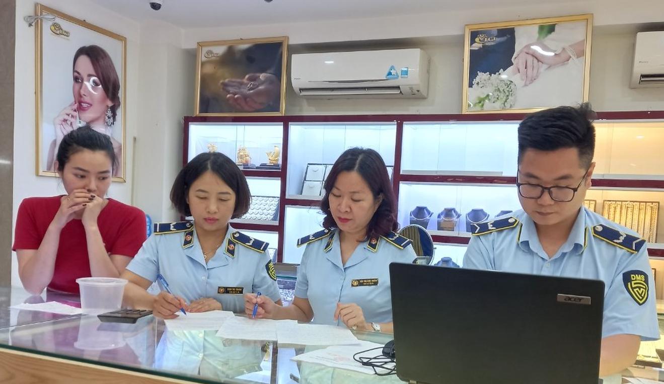 Quảng Ninh: Phát hiện vàng trang sức giả hai thương hiệu nổi tiếng