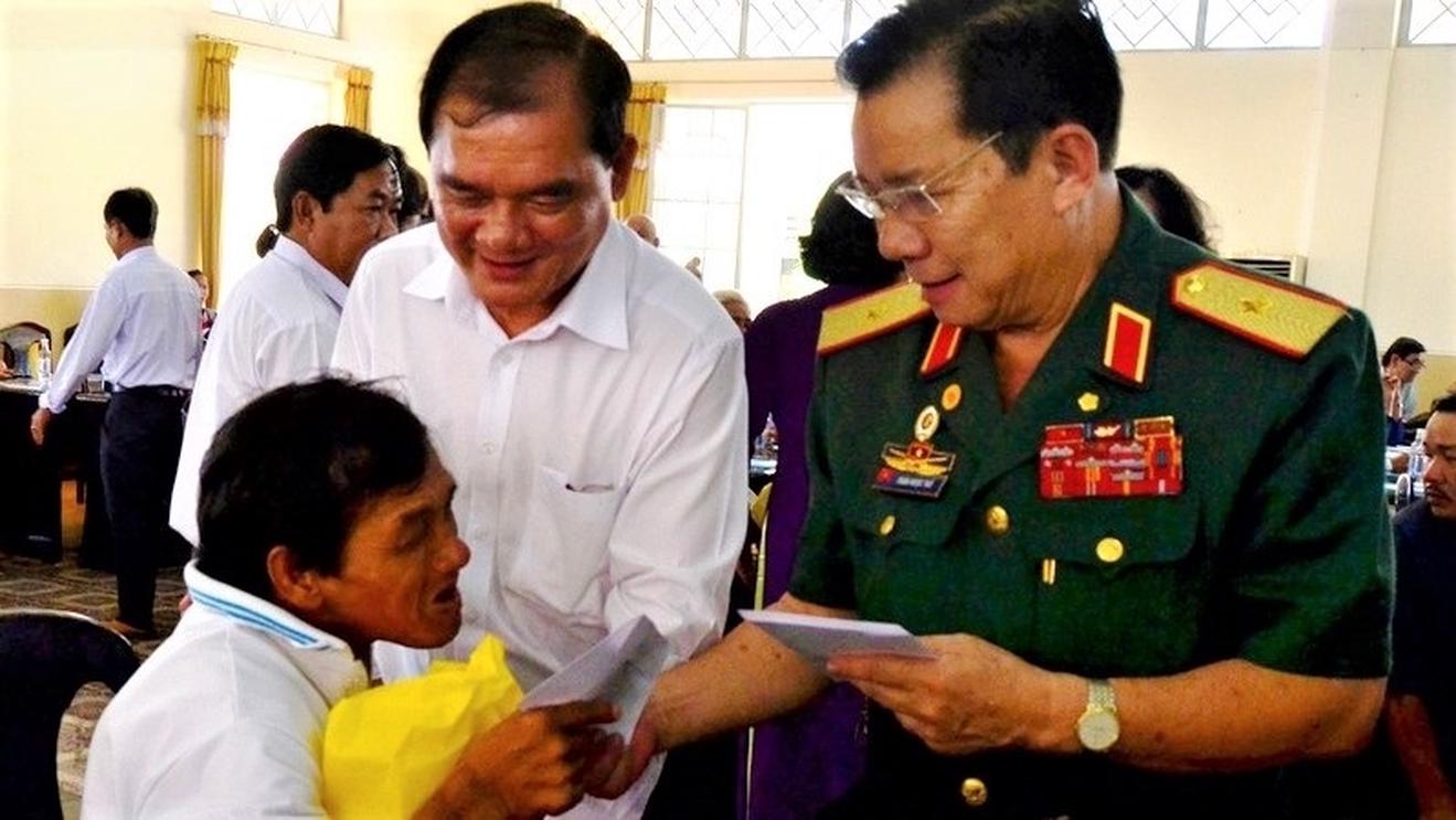 Nhớ về thời khắc thiêng liêng
