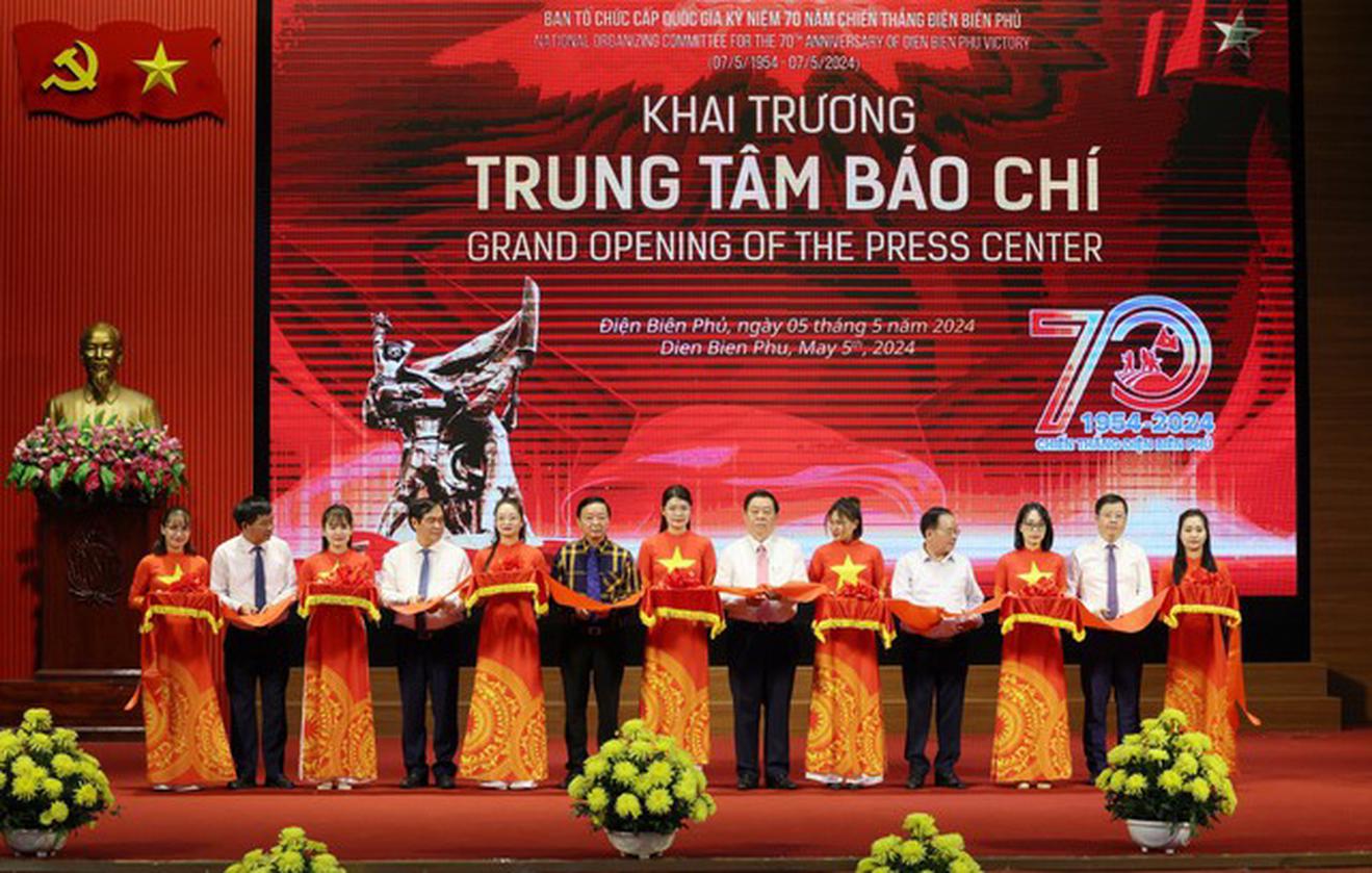 Chính thức khai trương Trung tâm báo chí Kỷ niệm 70 năm chiến thắng Điện Biên Phủ 