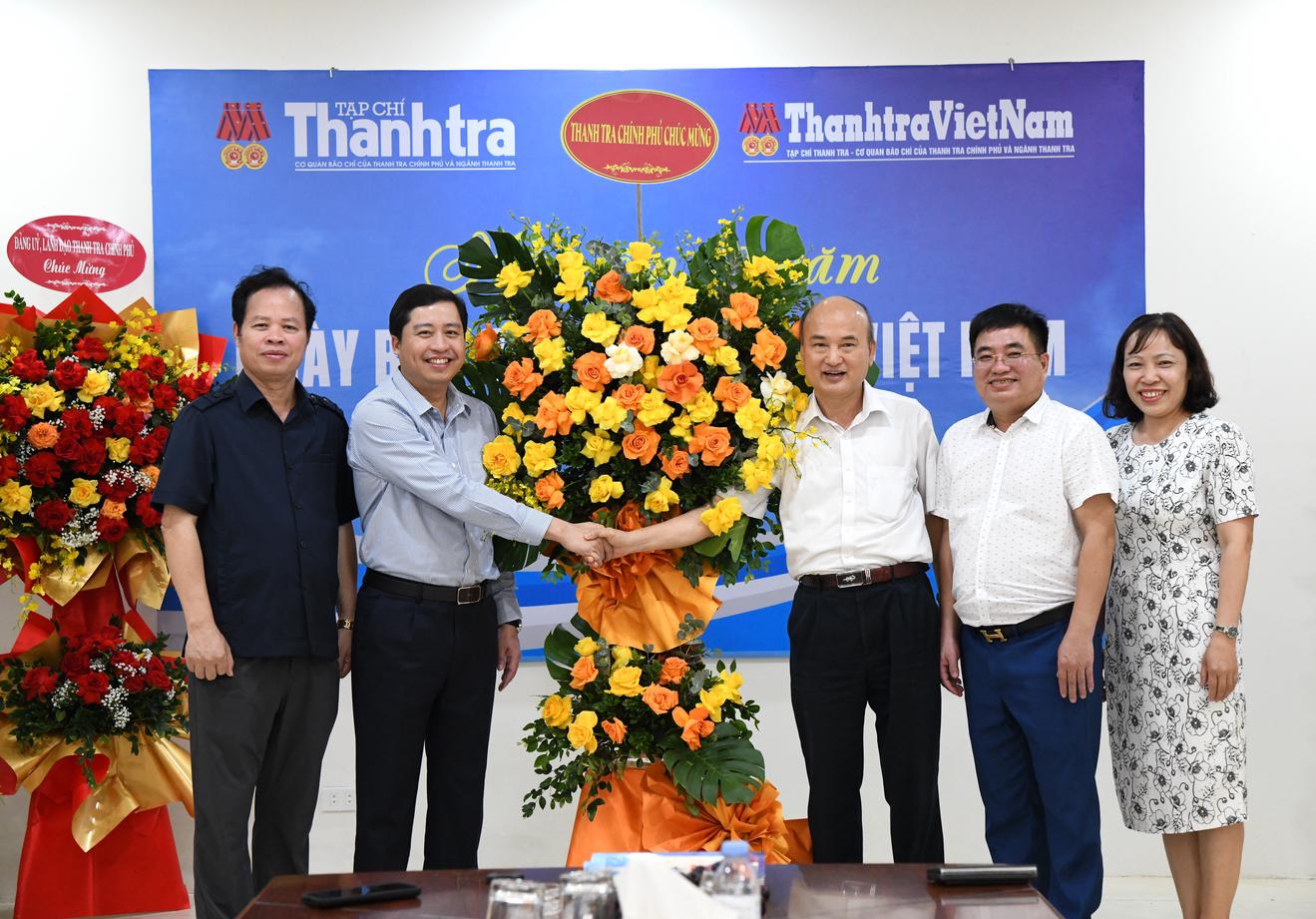Phó Tổng Thanh tra Chính phủ Dương Quốc Huy chúc mừng Tạp chí Thanh tra nhân ngày Báo chí cách mạng Việt Nam