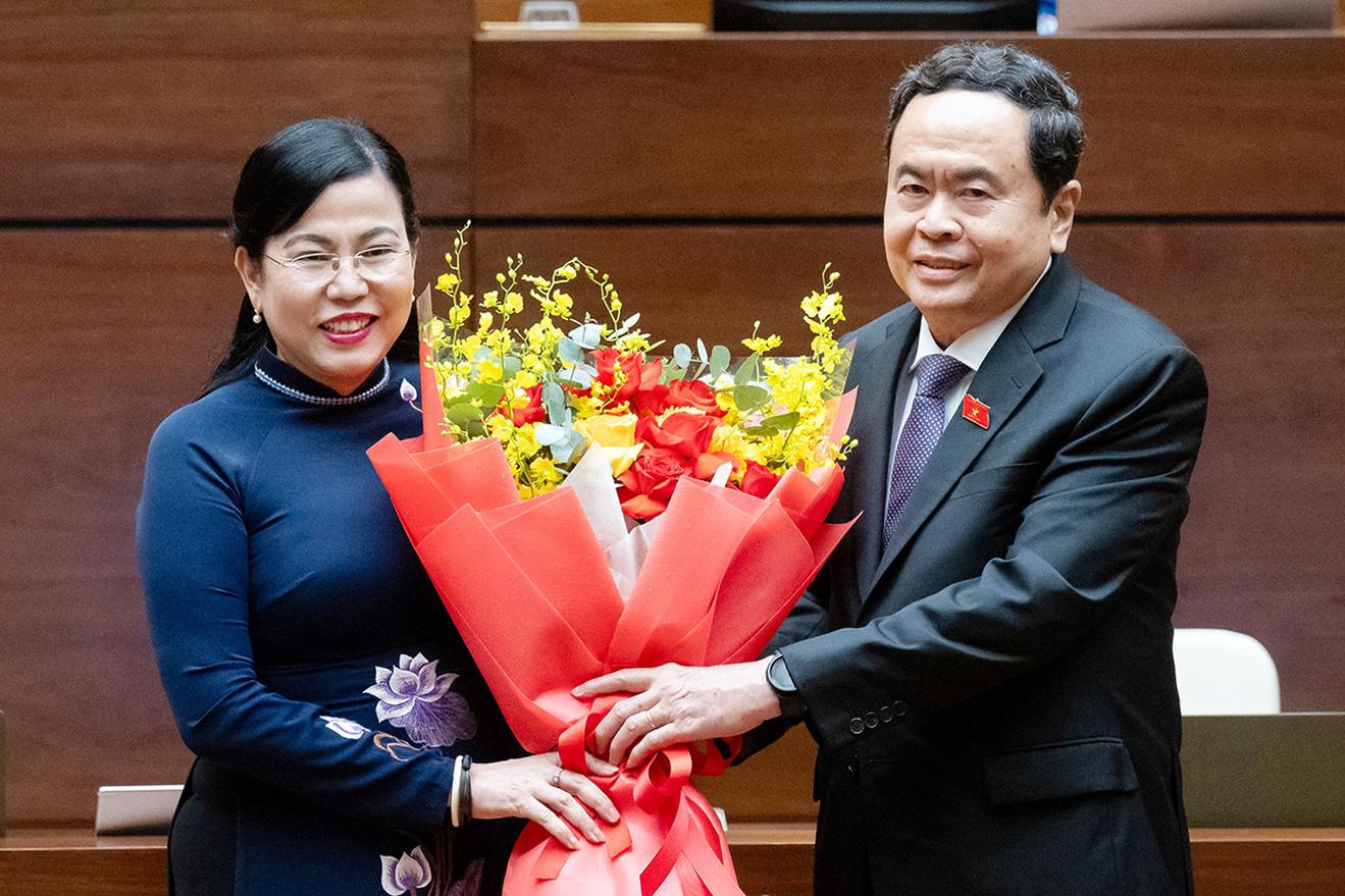 Quốc hội thông qua Nghị quyết bầu Ủy viên Ủy ban Thường vụ Quốc hội đối với bà Nguyễn Thanh Hải