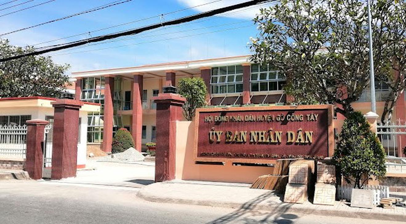 Kiểm điểm Trưởng Phòng Nội vụ vì để xảy ra sai sót trong công tác tuyển dụng công chức xã