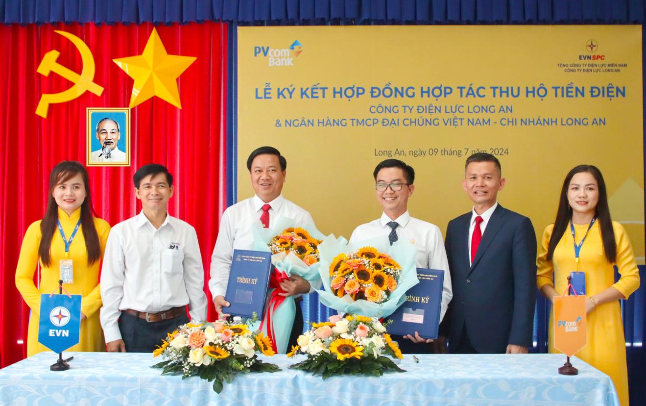 PVcomBank và Công ty Điện lực Long An ký kết hợp đồng thu hộ tiền điện