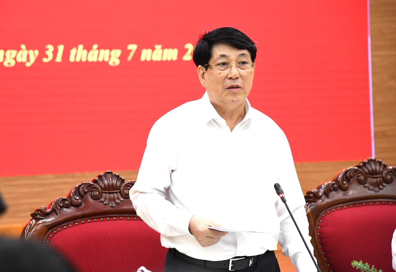 Đóng góp quan trọng trong công tác xây dựng, chỉnh đốn Đảng và phòng, chống tham nhũng, tiêu cực