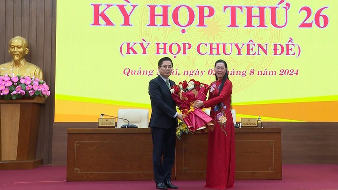 Đồng chí Nguyễn Hoàng Giang được bầu giữ chức Chủ tịch UBND tỉnh Quảng Ngãi