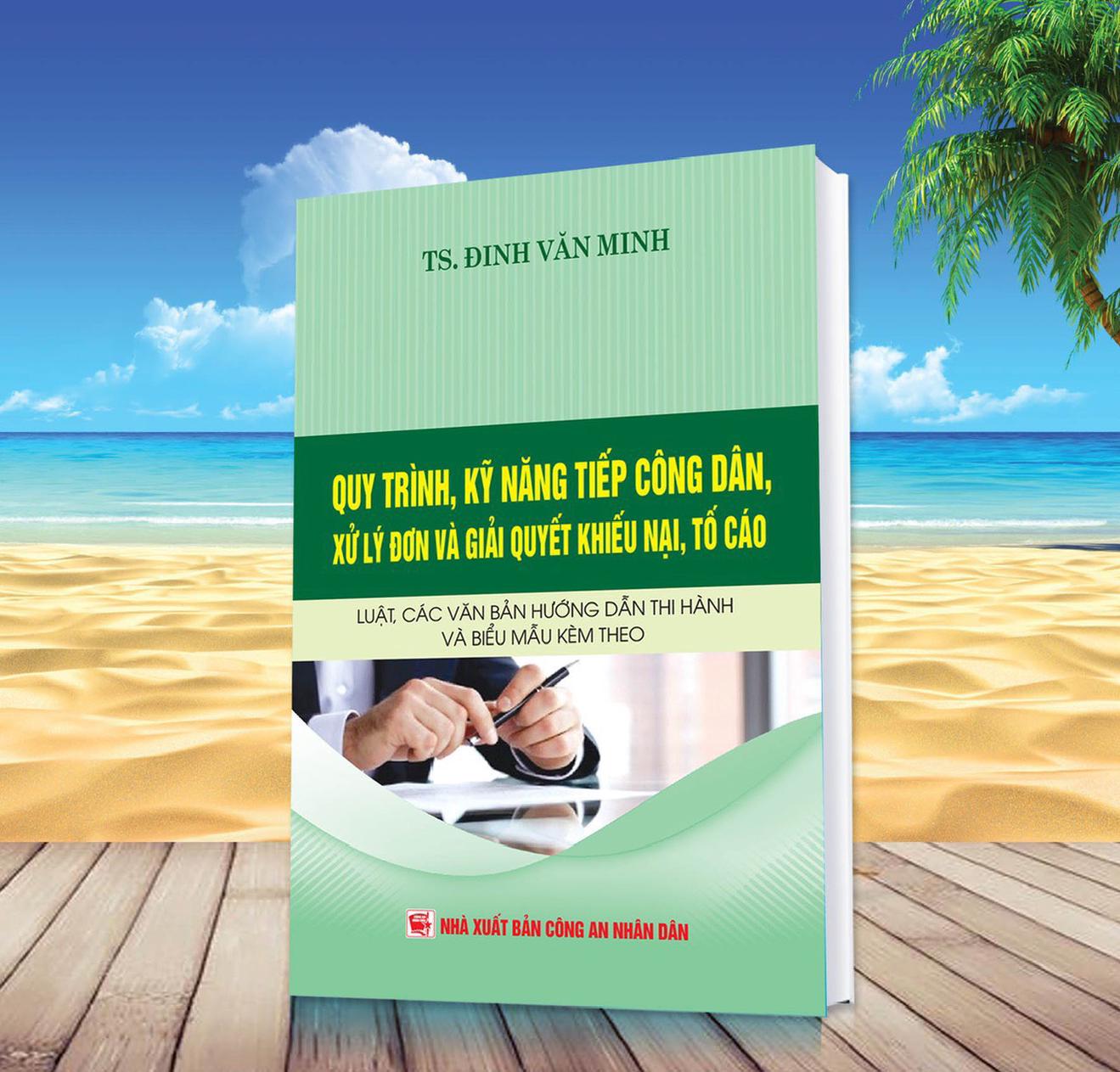 Nguyên Vụ trưởng Vụ Pháp chế Đinh Văn Minh xuất bản sách “gối đầu giường”