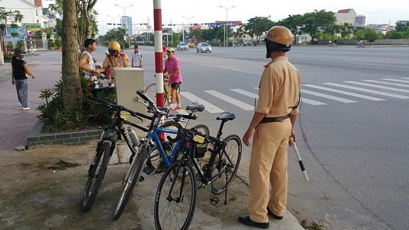 Đề xuất hạ mức phạt người đi xe đạp vi phạm nồng độ cồn