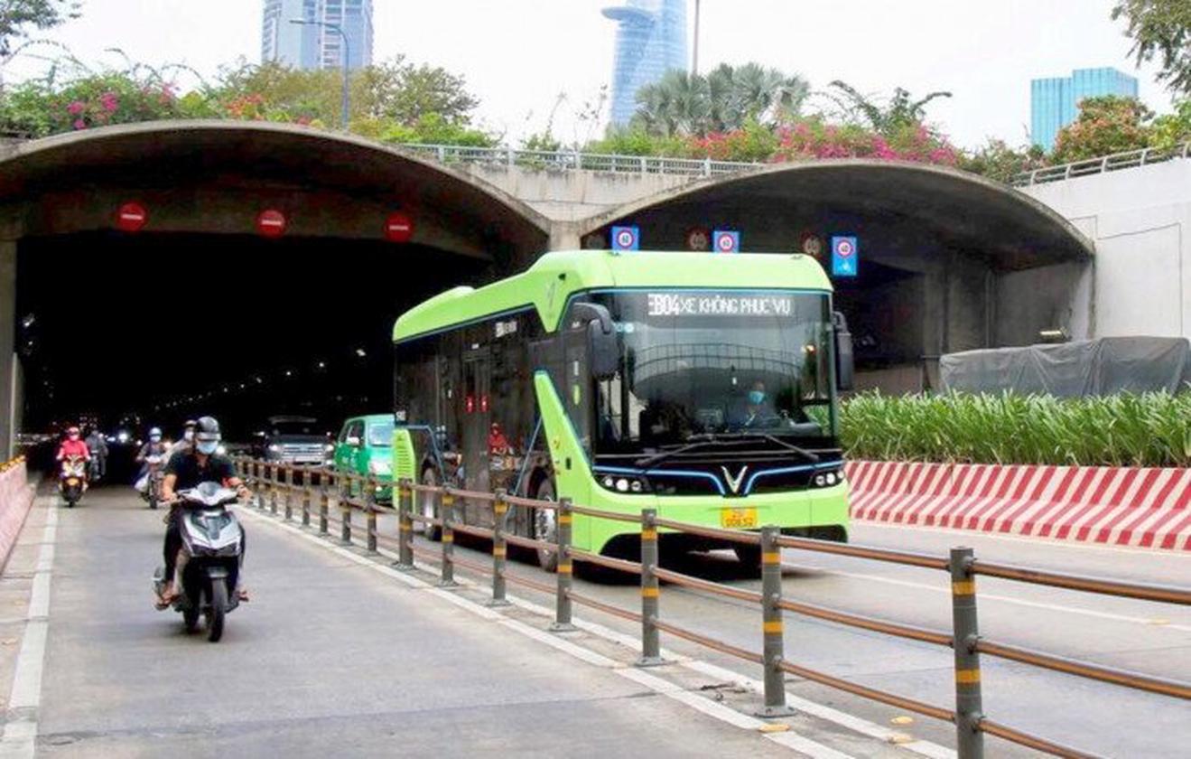 Phát triển phương tiện giao thông xanh hướng tới phát thải ròng khí nhà kính về "0"