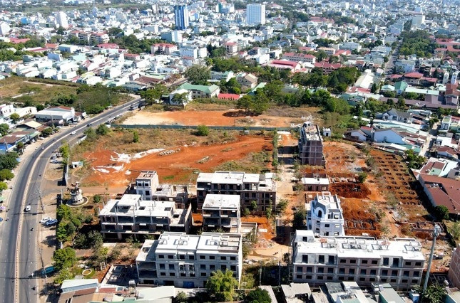 Gia Lai giao đất, cho thuê đất, chuyển mục đích sử dụng đất, có vi phạm pháp luật về đất đai, đầu tư...