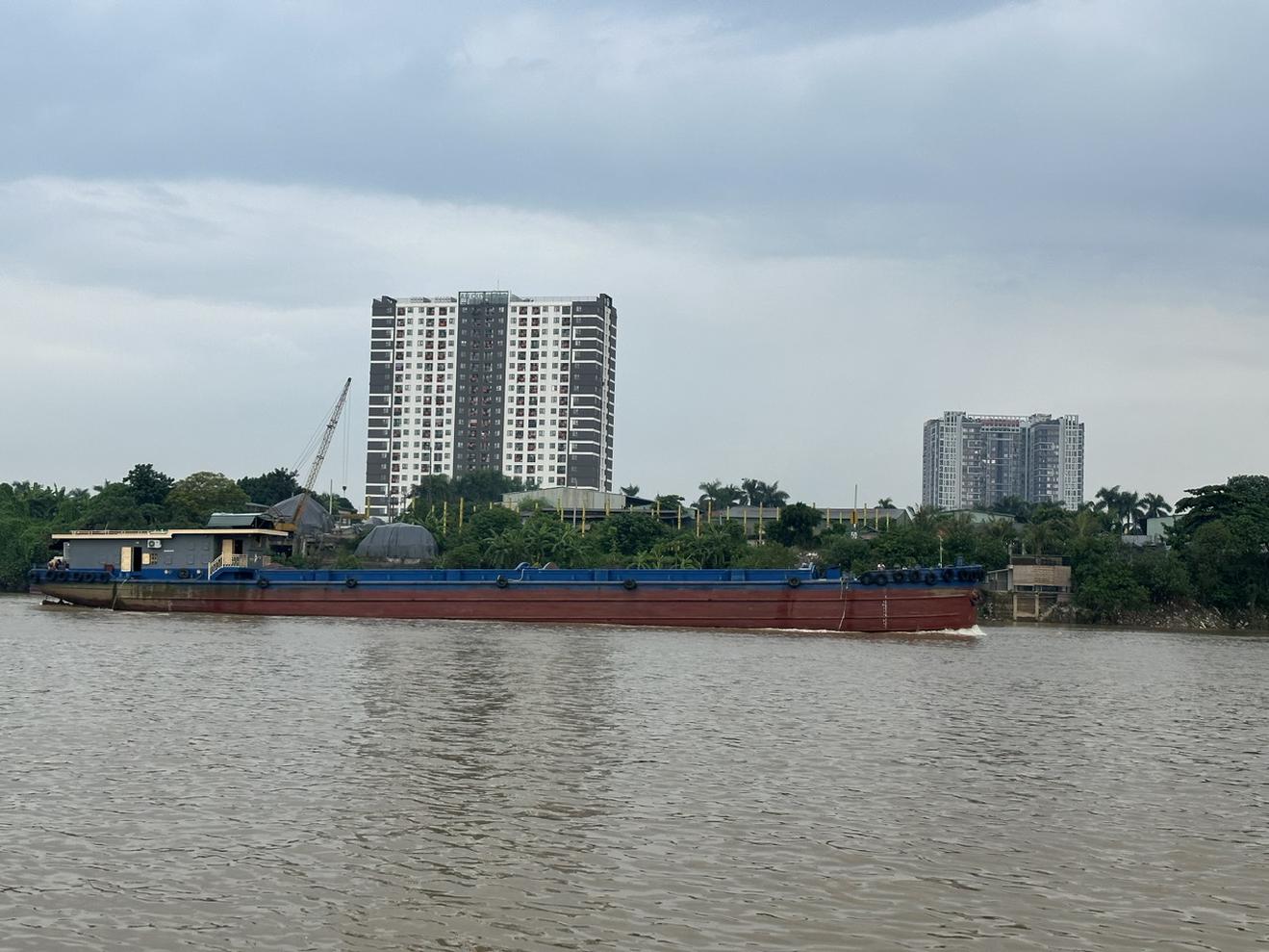 Hà Nội tập trung ứng phó lũ lớn trên các tuyến sông