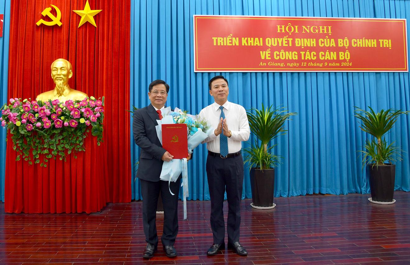 Đồng chí Hồ Văn Mừng giữ chức Phó Bí thư Tỉnh ủy An Giang