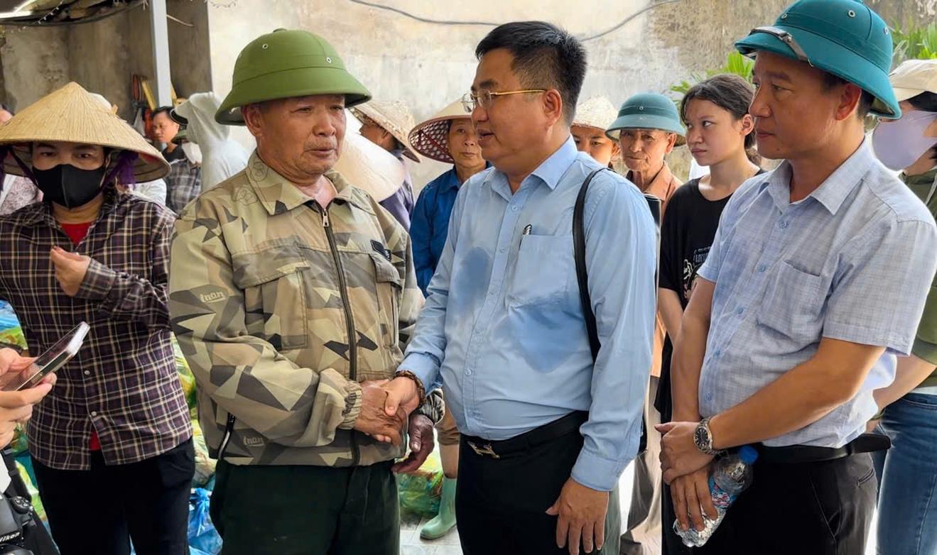 Tạp chí Thanh tra chung tay ủng hộ đồng bào khắc phục thiệt hại do thiên tai tại Yên Bái