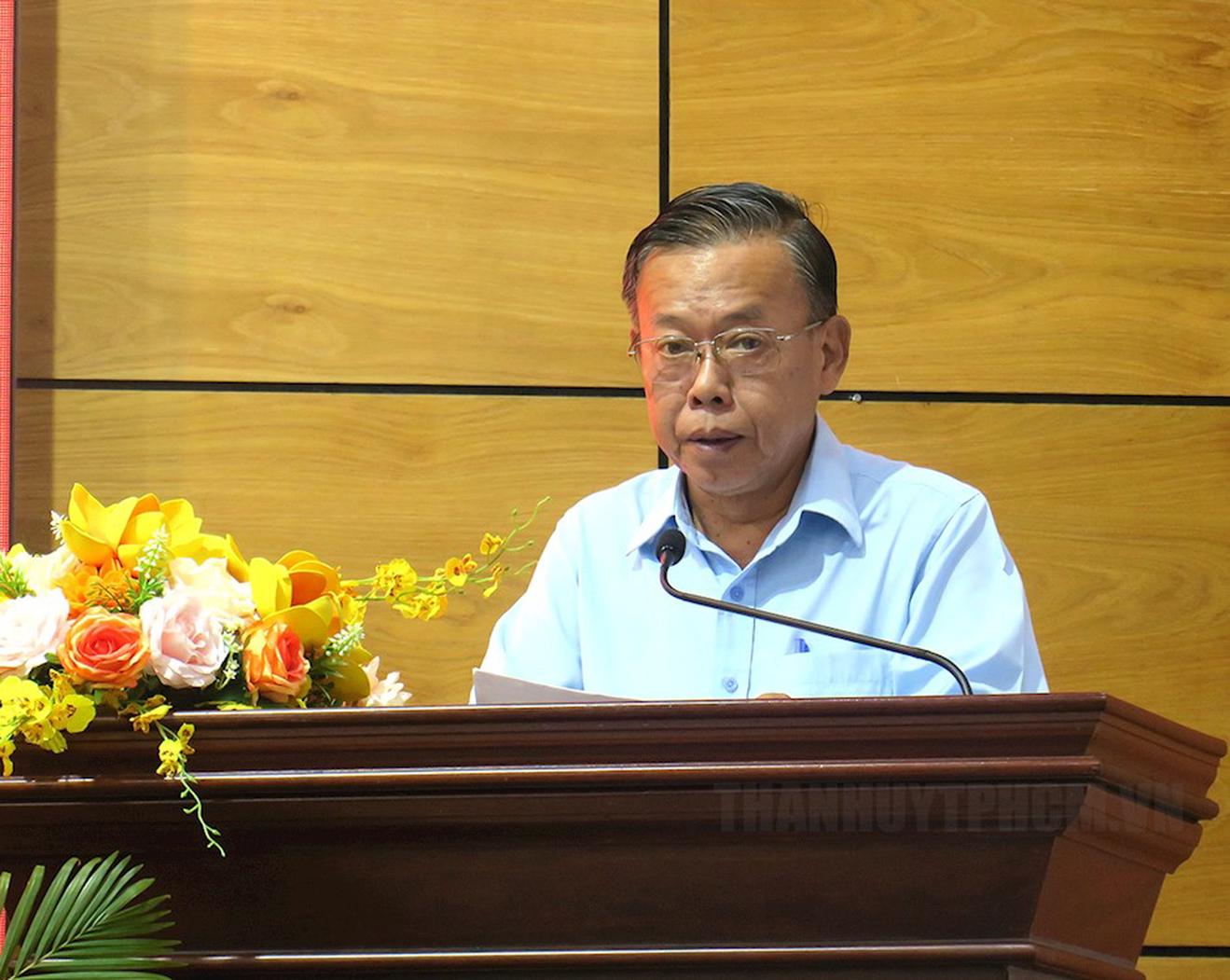 Tăng cường công khai, minh bạch, dựa vào nhân dân để kiểm tra, giám sát, đánh giá cán bộ, đảng viên