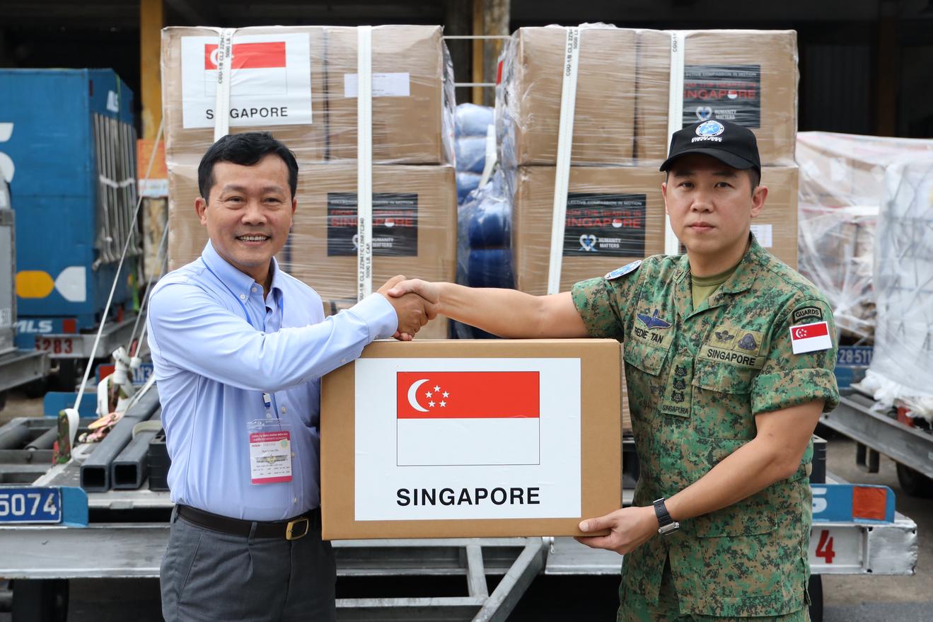 Chính phủ Singapore viện trợ khẩn cấp cho Việt Nam để khắc phục thiệt hại do thiên tai