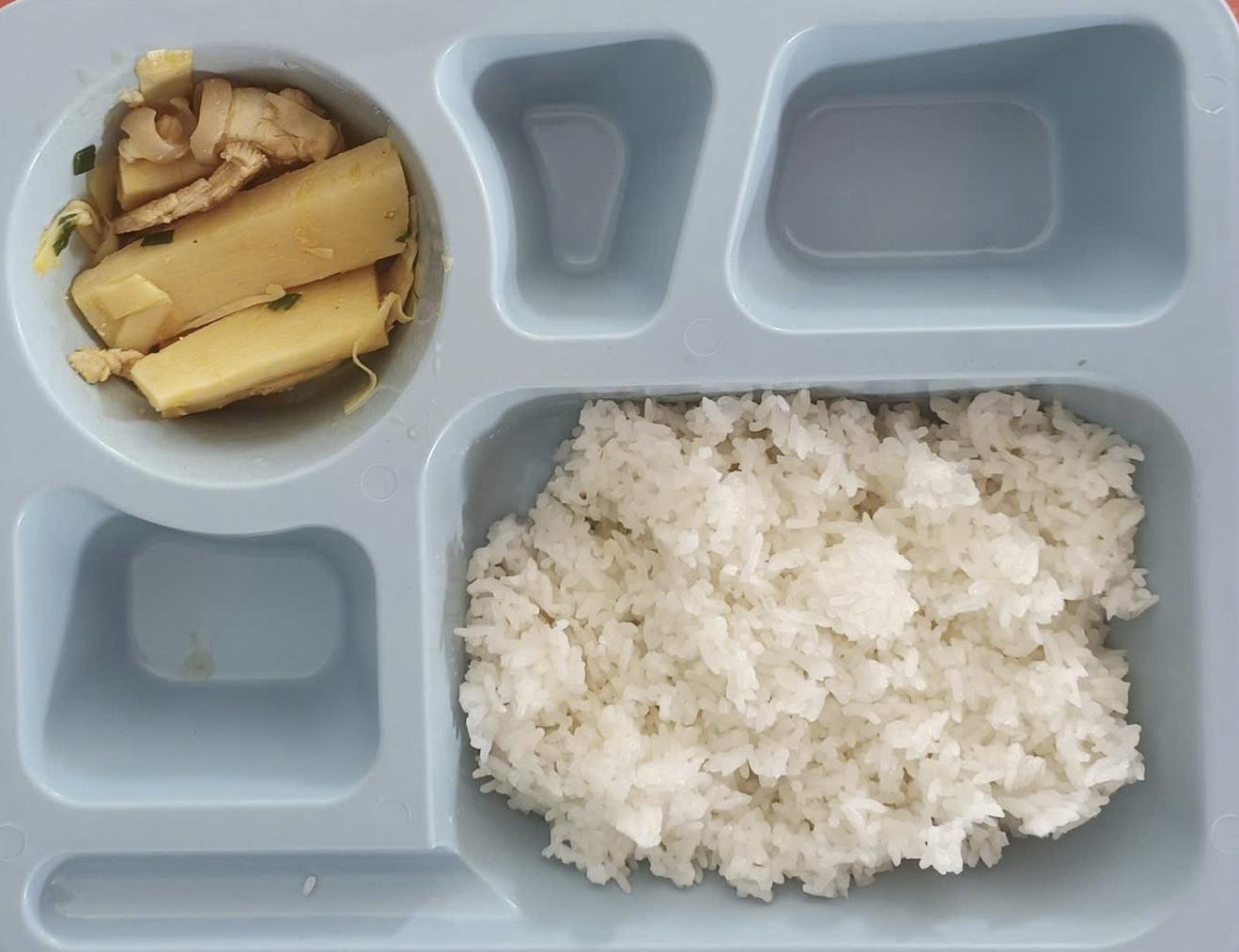 Hiệu trưởng hay là “vua”?