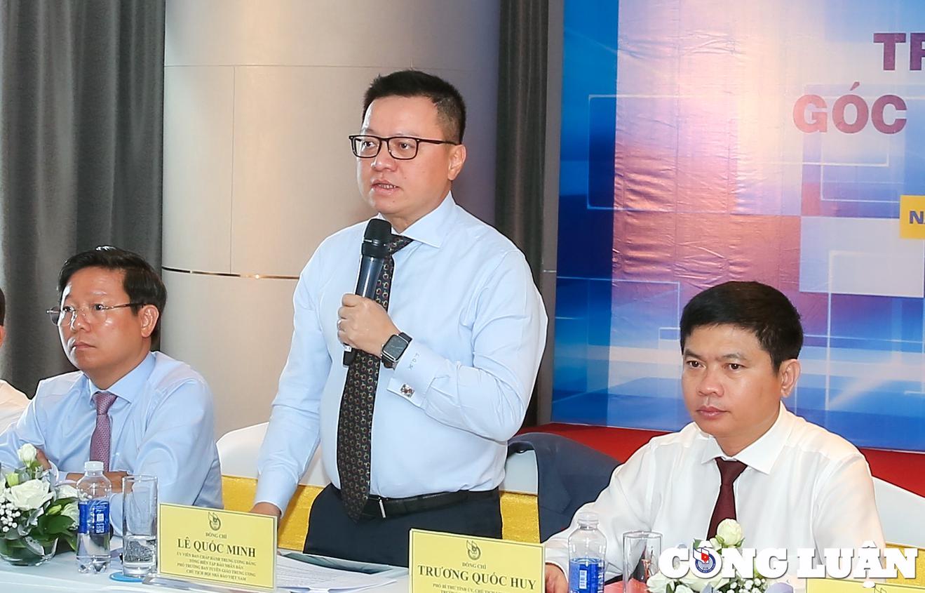 Diễn đàn Tổng biên tập 2024 “Báo chí giải pháp: Hướng đi cho báo chí truyền thống?”
