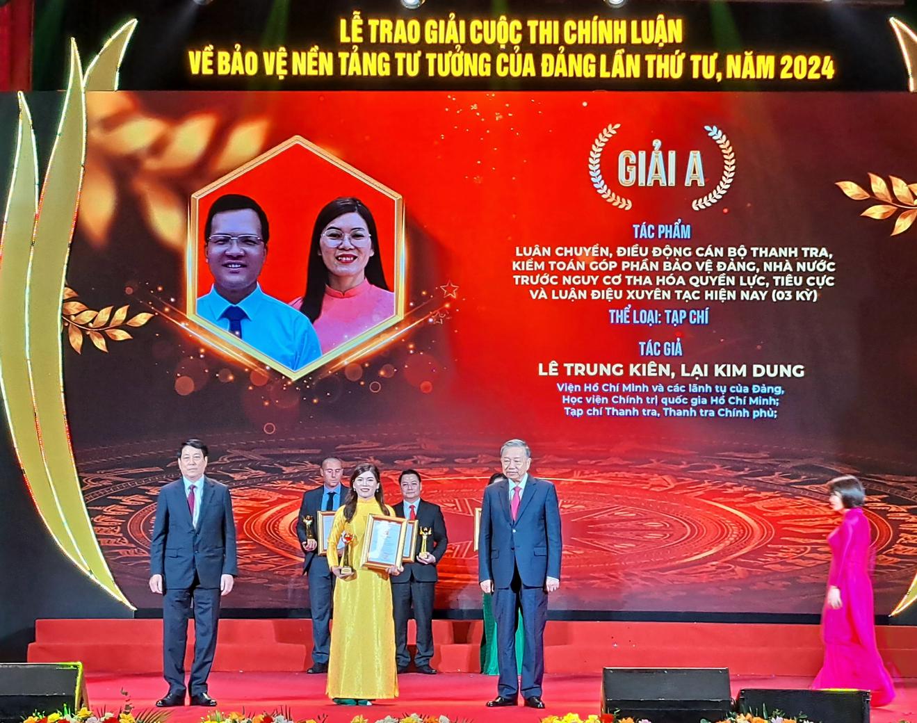 Tổng Bí thư, Chủ tịch nước Tô Lâm trao Giải A cho phóng viên Tạp chí Thanh tra