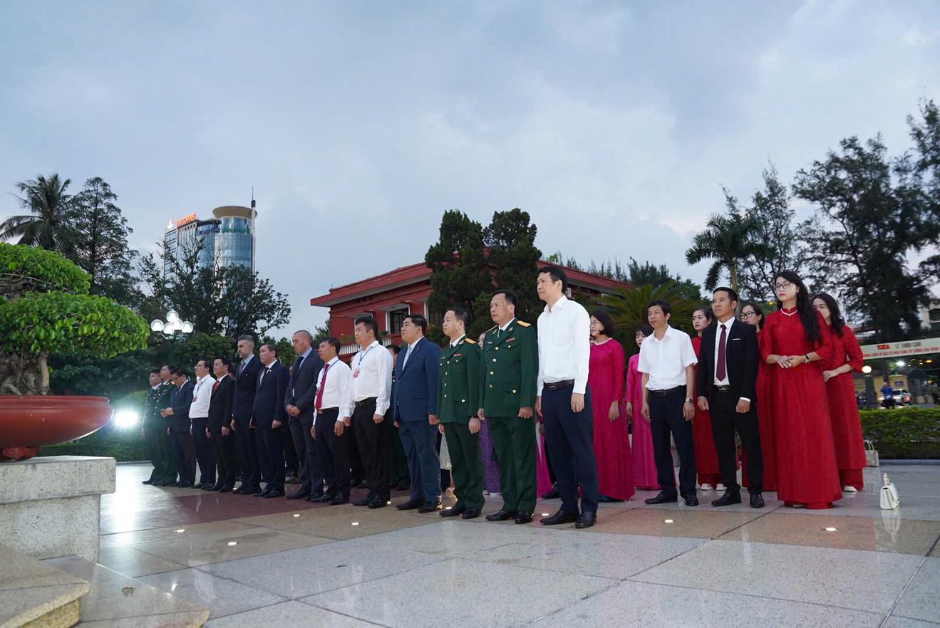 Ban Tổ chức Cuộc thi chính luận dâng hương tưởng niệm Chủ tịch Hồ Chí Minh