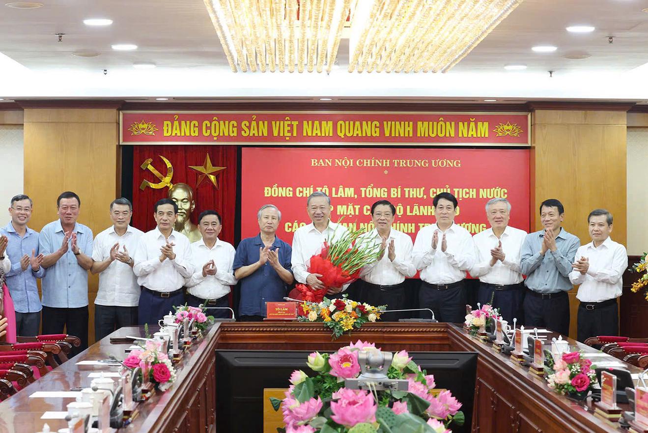 Các cơ quan Nội chính phải là "thanh bảo kiếm" sắc bén, là "lá chắn" vững chắc bảo vệ Tổ quốc