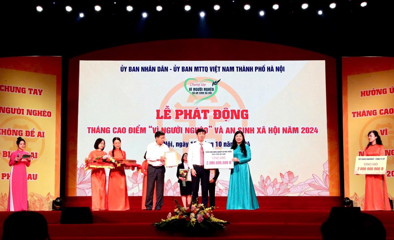 Agribank dành 2 tỷ đồng ủng hộ Quỹ “Vì người nghèo” và an sinh xã hội thành phố Hà Nội năm 2024
