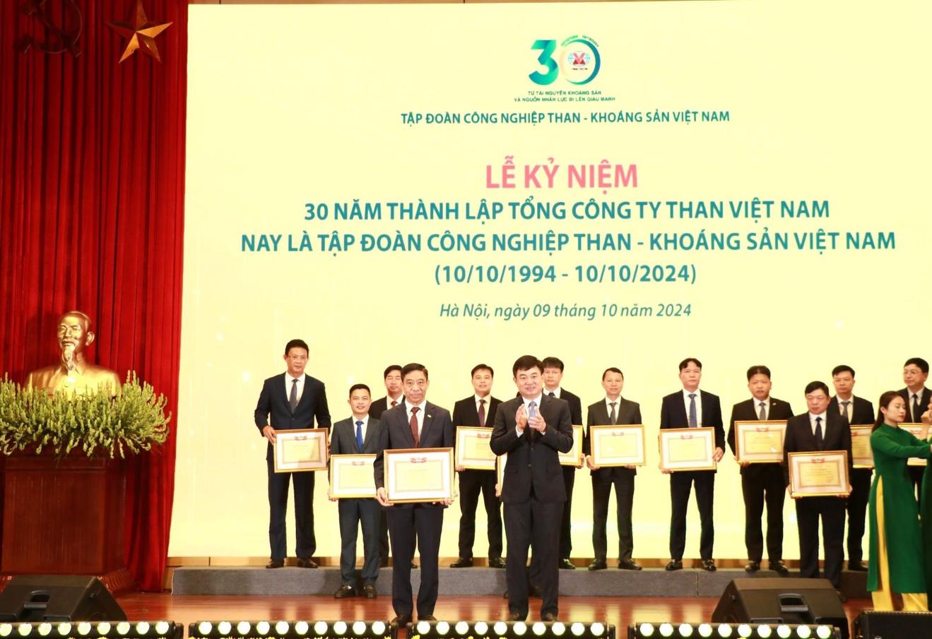 Công ty CP Chế tạo máy - VINACOMIN: Giữ vững đà tăng trưởng, về đích trước kế hoạch năm 2024