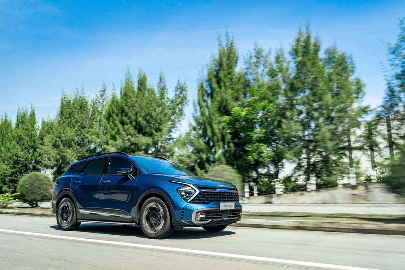 Kia ưu đãi tháng 4, Sportage giá đặc biệt chỉ từ 779 triệu đồng
