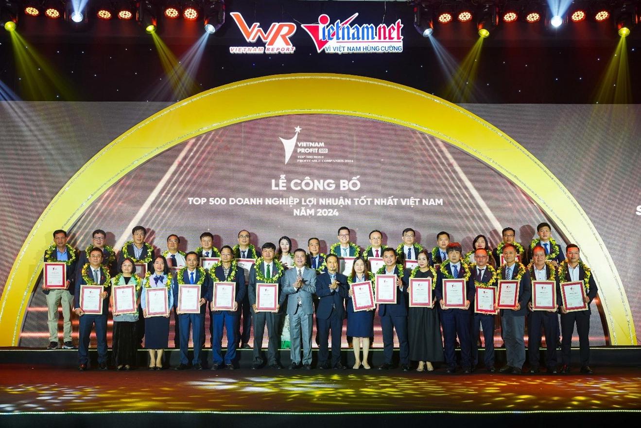 Eurowindow – Thương hiệu duy nhất ngành cửa trong TOP 500 doanh nghiệp lợi nhuận tốt nhất Việt Nam 2024