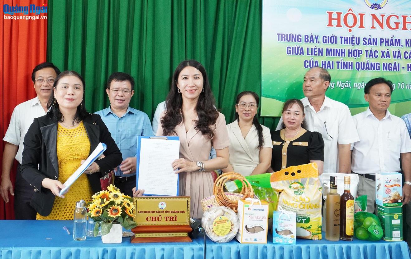 Kết nối, quảng bá sản phẩm cho các hợp tác xã tỉnh Quảng Ngãi và Hậu Giang
