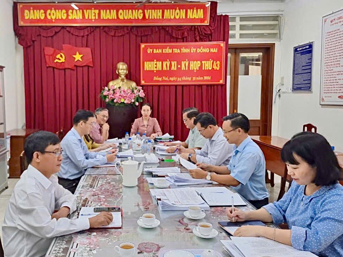 Kiểm điểm, xem xét xử lý trách nhiệm đối với Đảng ủy Tổng công ty Tín Nghĩa và các cá nhân liên quan 