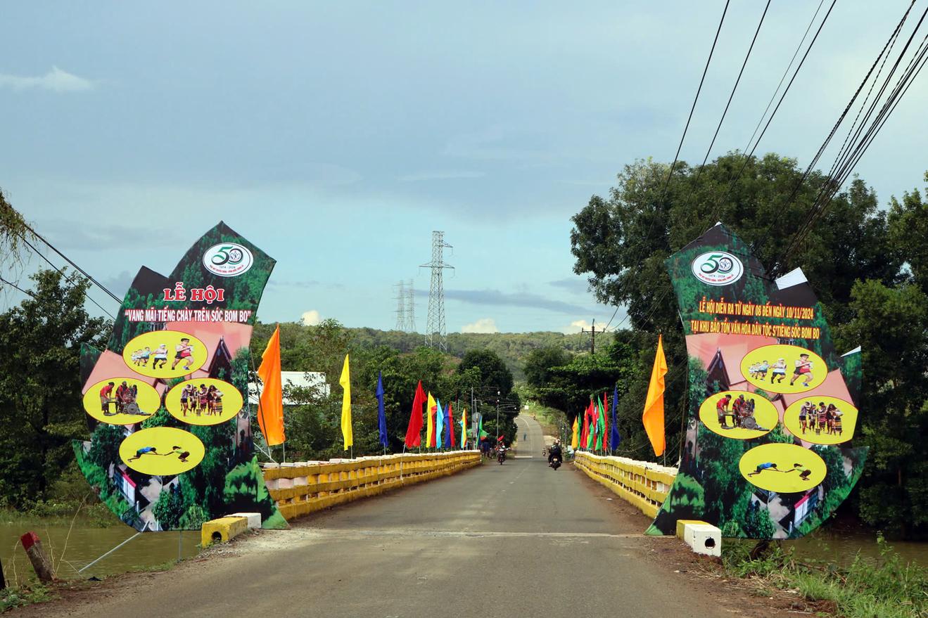 Tinh thần yêu nước, tinh thần cách mạng, tinh thần đoàn kết vang mãi trên Sóc Bom Bo

