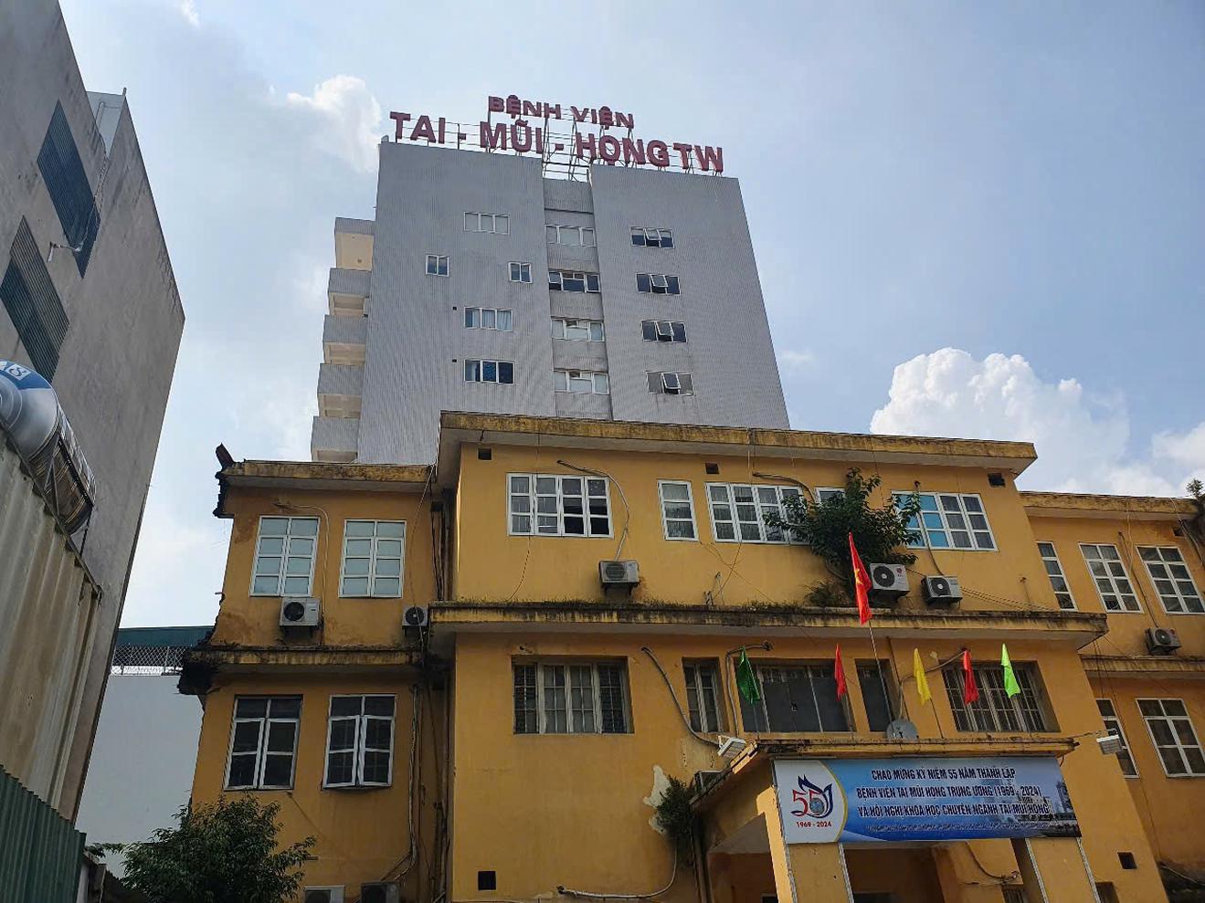 Bệnh viện Tai Mũi Họng Trung ương: Tiền vào túi ai, trách nhiệm ở đâu? 