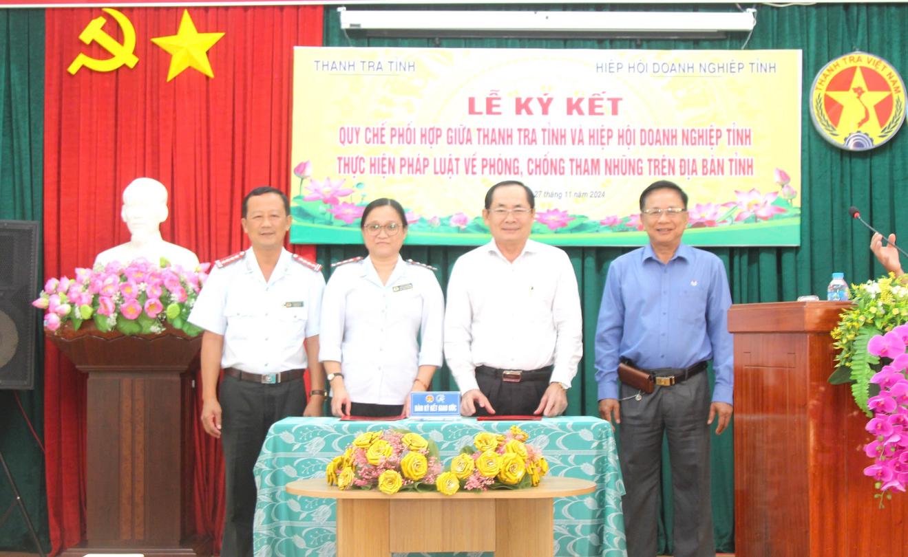Thanh tra tỉnh Bến Tre và Hiệp hội Doanh nghiệp tỉnh ký quy chế phối hợp