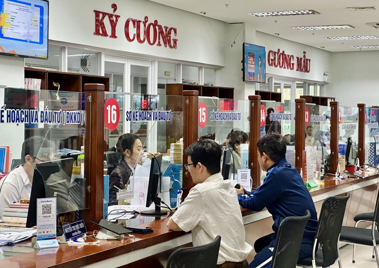 Hàng loạt vi phạm trong giải quyết thủ tục hành chính tại Đà Nẵng