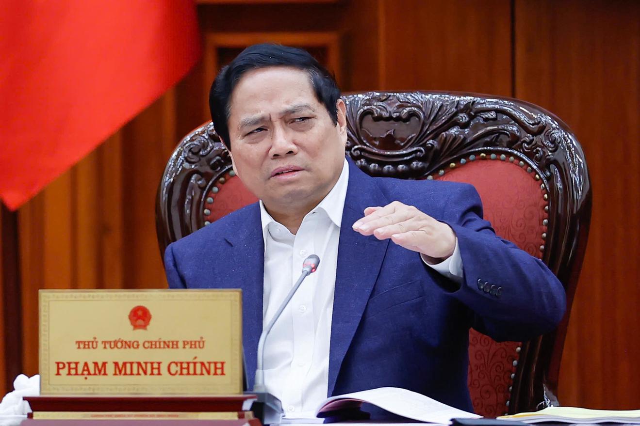 Sắp xếp, tinh gọn bộ máy phải giảm tham nhũng vặt