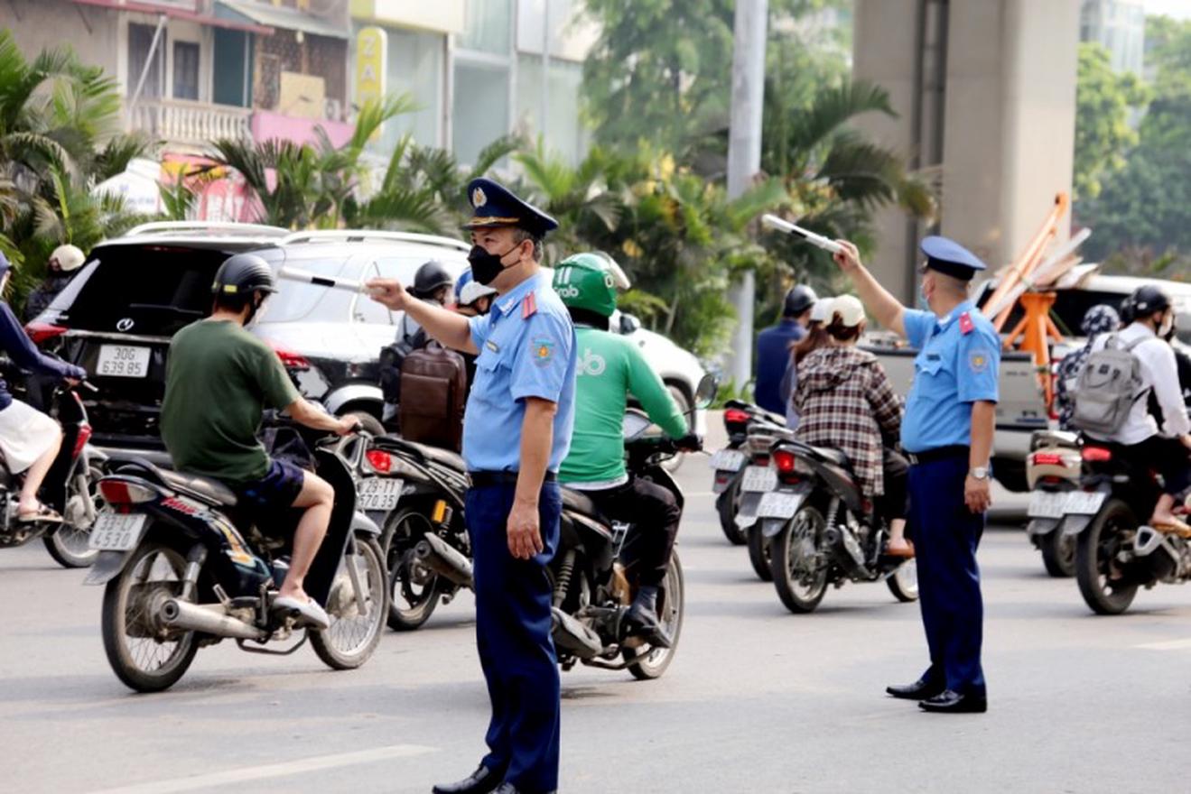 Thanh tra giao thông Hà Nội lập 143 chốt chống ùn tắc dịp Tết