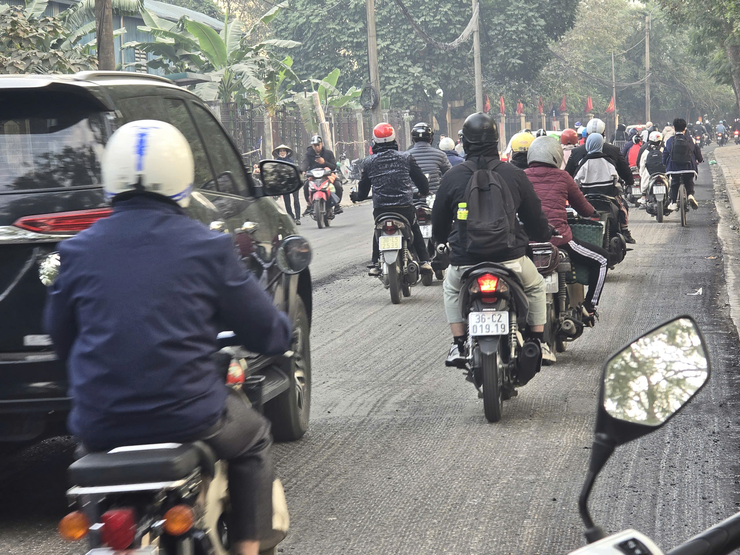 Hà Nội sẽ phải đối mặt với nhiều khó khăn khi thực hiện các biện pháp kiểm soát ô nhiễm. Ảnh: L.A