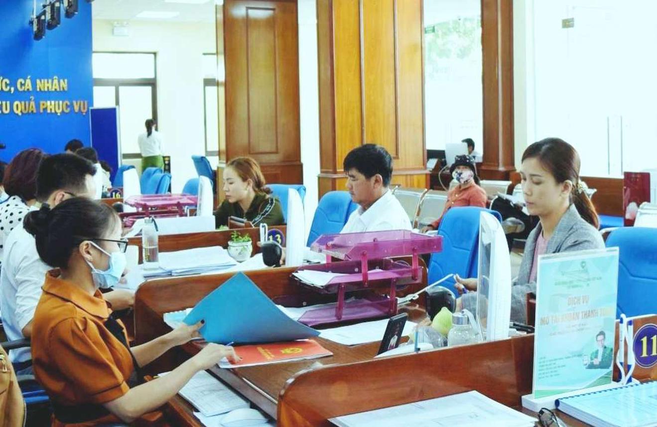 Tiếp tục sắp xếp, tổ chức lại và kết thúc hoạt động một số cơ quan, đơn vị