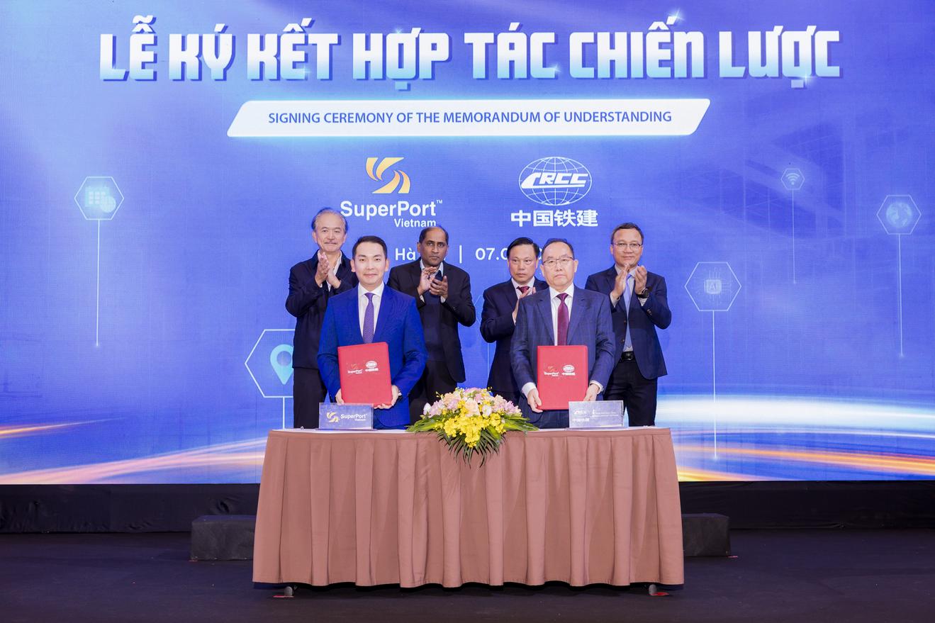 Việt Nam Superport TM cùng các đối tác chiến lược hợp tác phát triển hạ tầng logistics đường sắt, tăng cường kết nối khu vực và nâng cao năng lực thương mại quốc tế