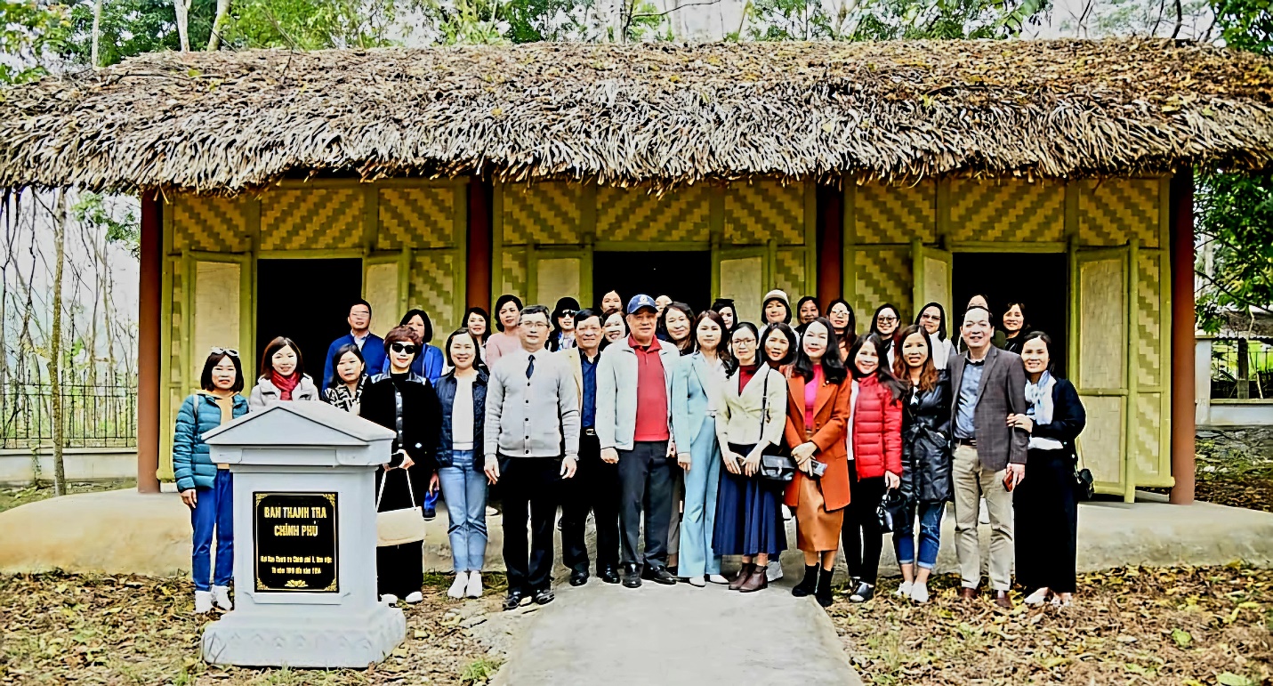 Công đoàn Thanh tra Chính phủ tổ chức về nguồn dịp 8/3/2024. Ảnh: K.Dung